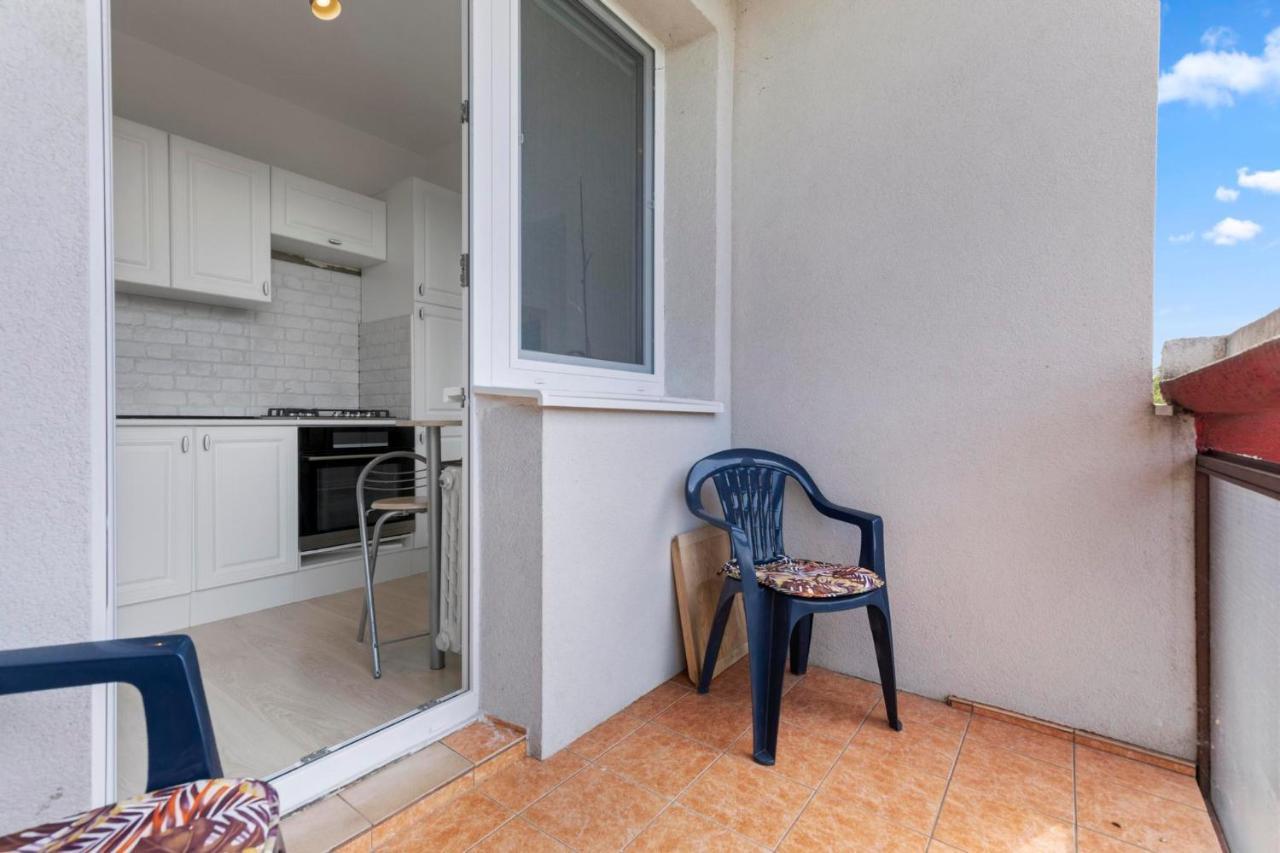 Apartment 20 Minutes From City Center W Netflix, Coffee Or Tea & Parking Pressburg Exterior foto